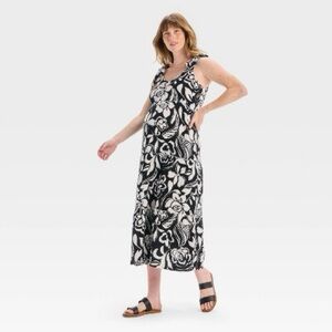 Tiered Maxi Maternity Nursing Dress floral Isabel Maternity by Ingrid & Isabel